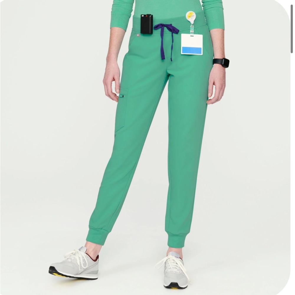 Figs scrubs Women's Surgical Green Zamora